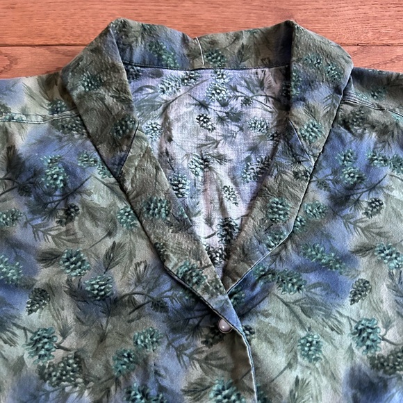 Cottagecore pinecone button up - Picture 3 of 7